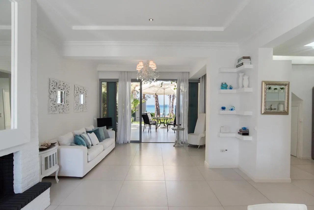 #Luxlikehome - A&M Summer Villa Pefkochori