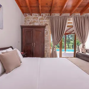 Alia Palace & Pefkochori